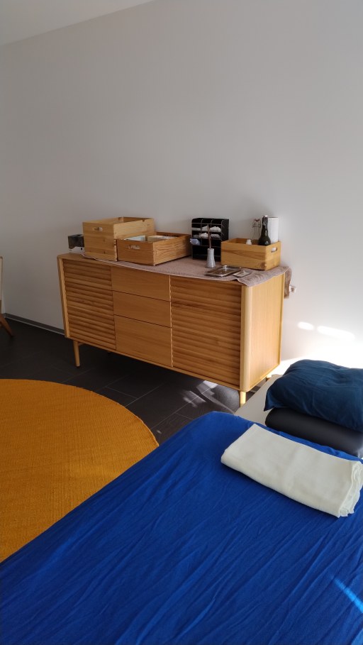 Liege und Material